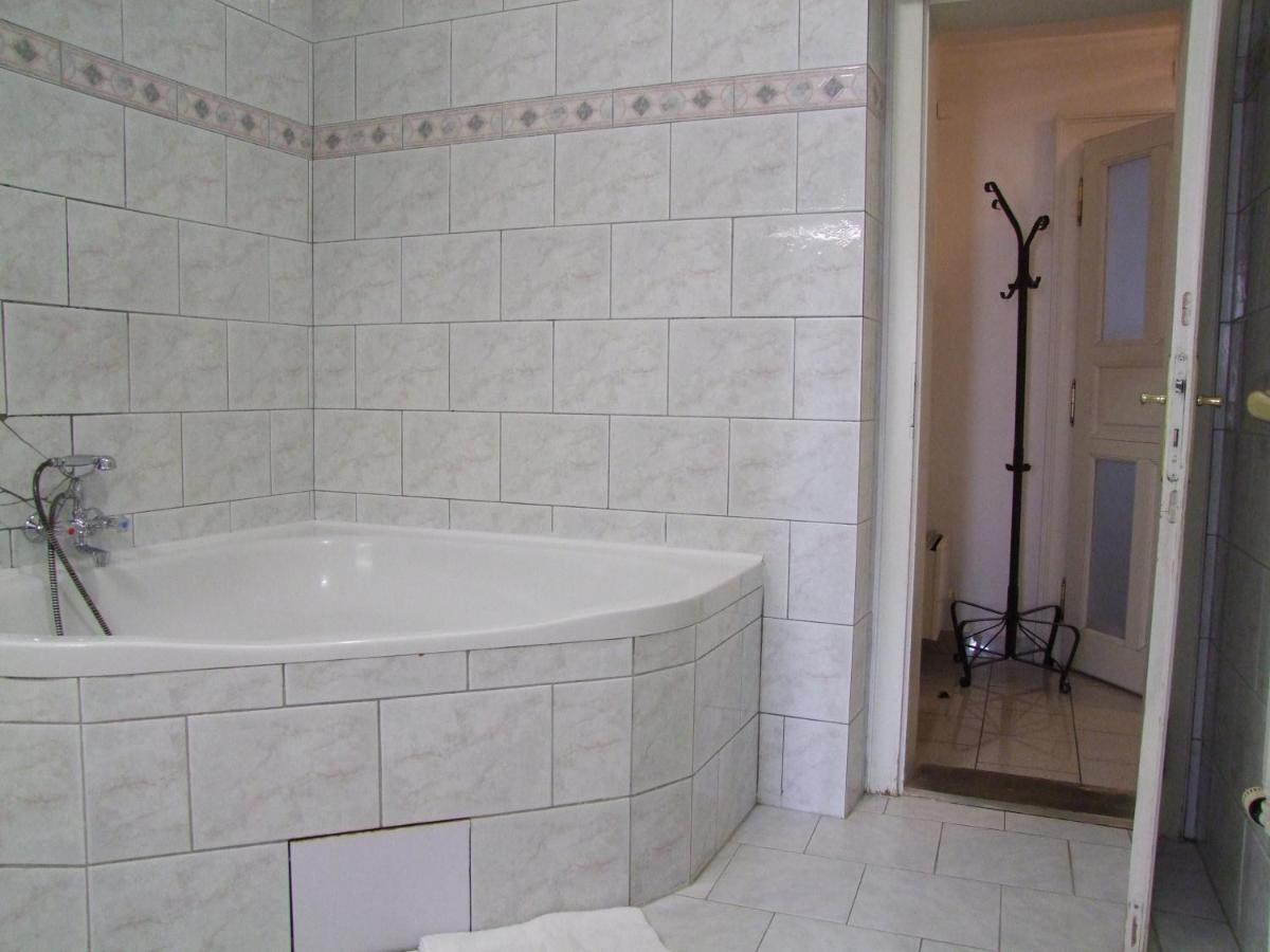 Charles Bridge Suites 프라하 외부 사진